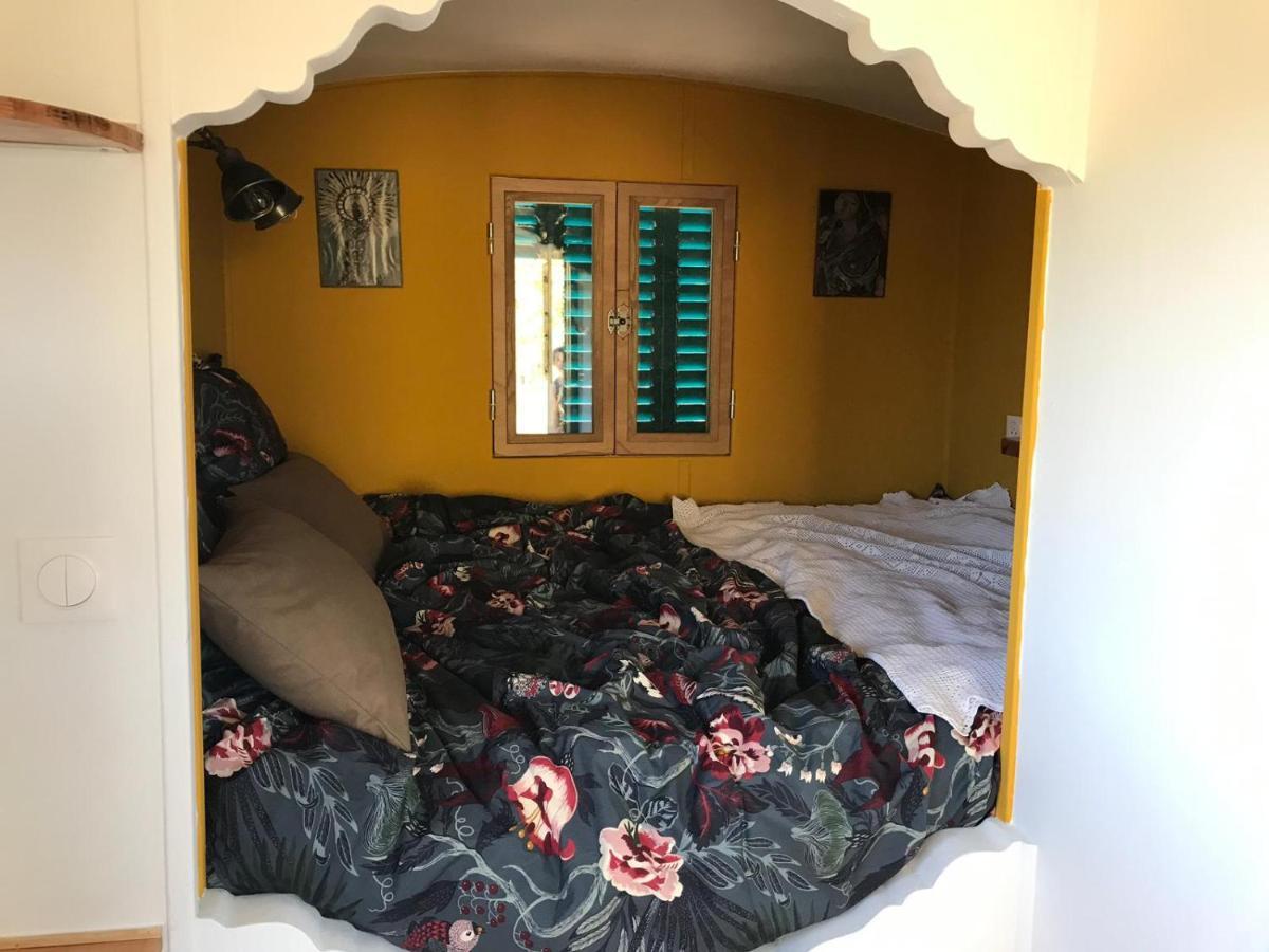 La Chambre D'Apolline Grambois Esterno foto