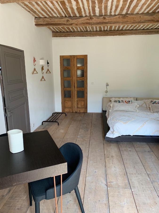 La Chambre D'Apolline Grambois Esterno foto